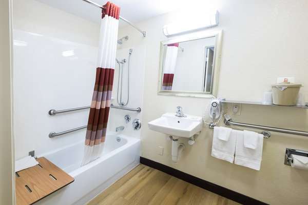 Red Roof Inn Cincinnati East - Beechmont Cherry Grove Стая снимка